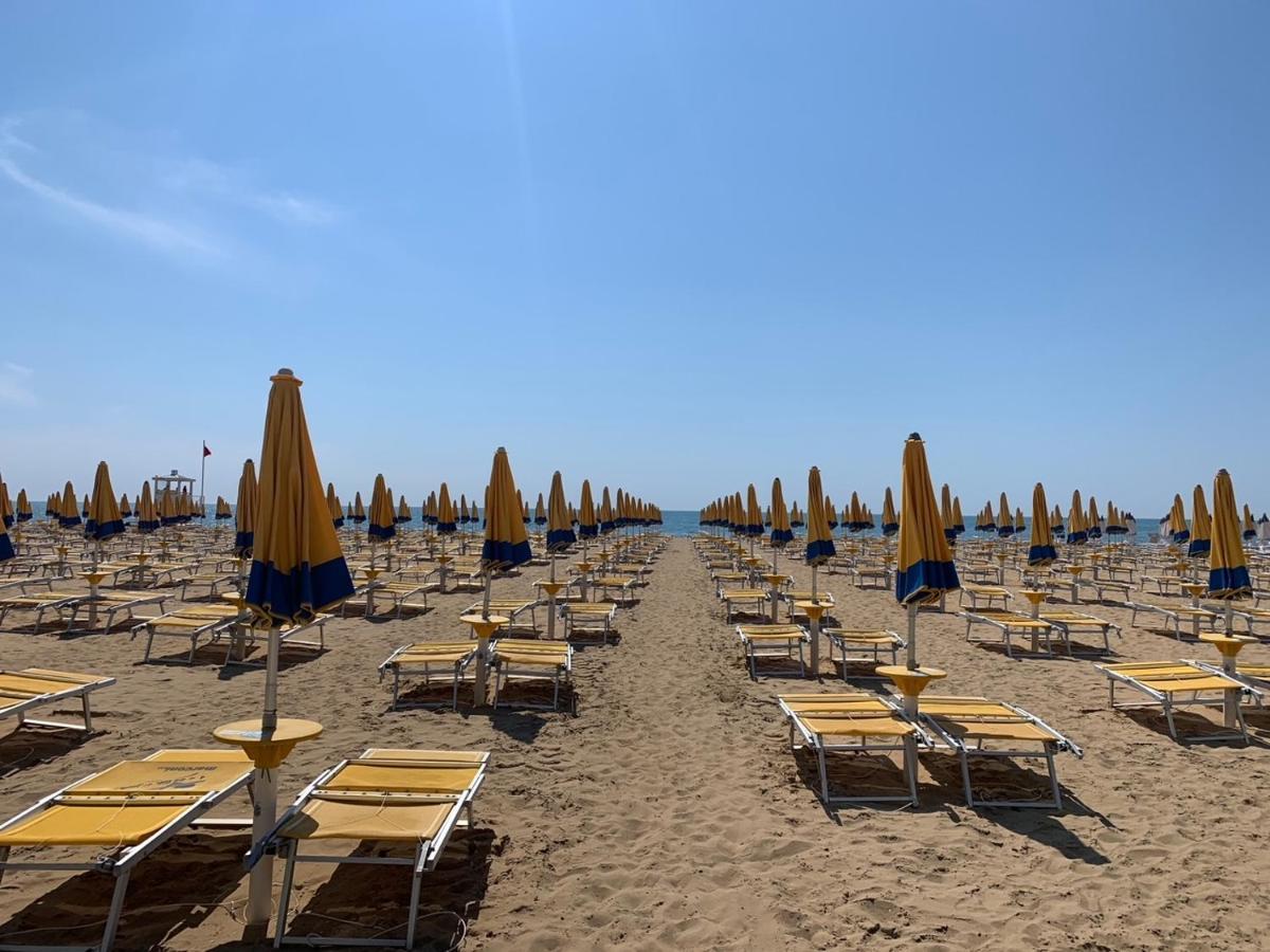 Jesolo Design Apartments - New 2025 - Central Near The Beach ภายนอก รูปภาพ